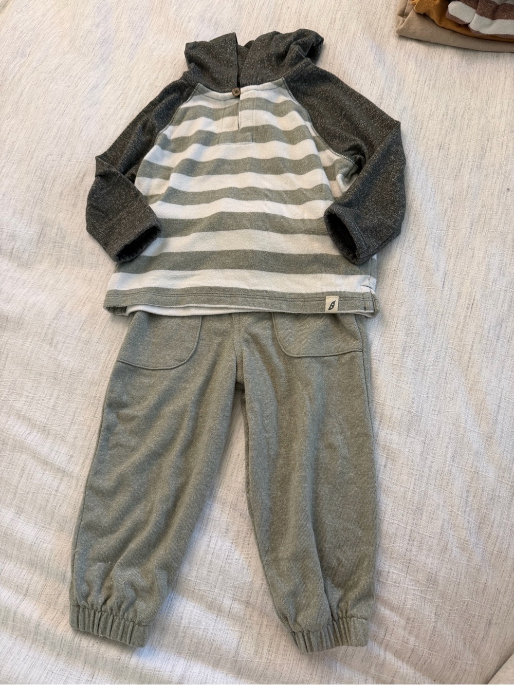 Kids Two-Piece Hooded Jogger Set - Gray Stripe